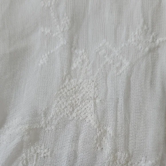 Lucky Brand Cream Lace Blouse with Flutter Sleeves Delicate Embroidery - Picture 8 of 8